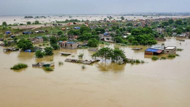 UP में तेजी से बढ़ रहा गंगा का जलस्तर, मेरठ में बाढ़ जैसे हालात, प्रयागराज में भी डरे लोग