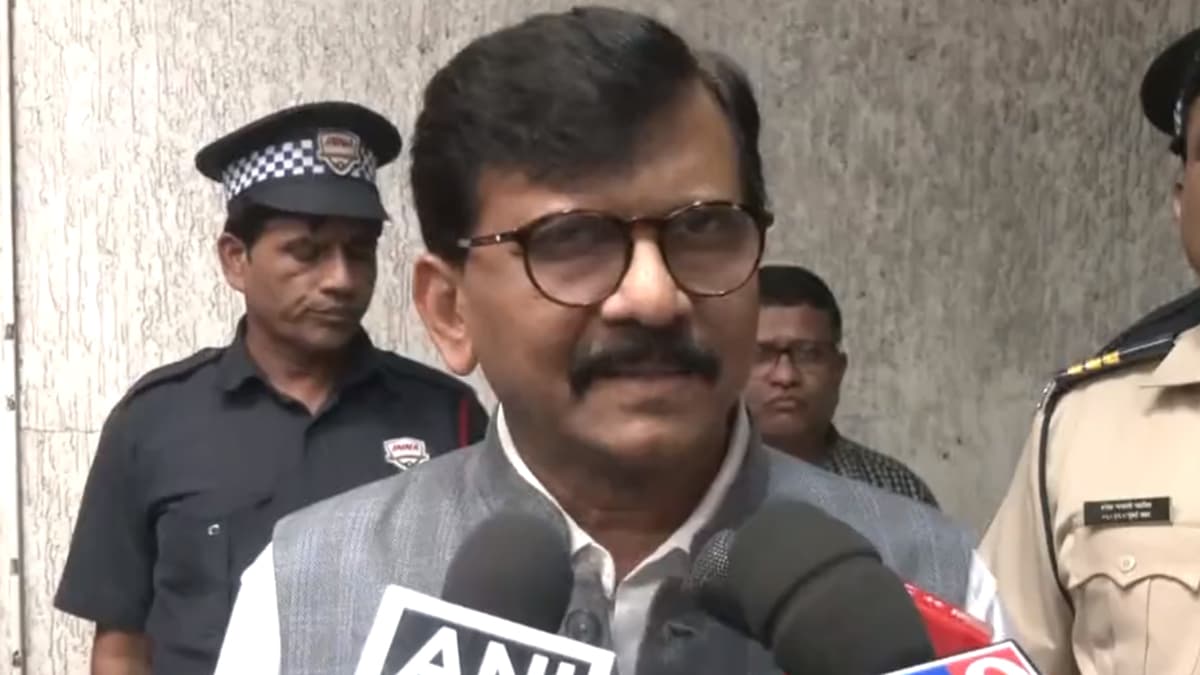 मुंबई: नार्वेकर को दल बदलने का अच्छा खासा अनुभव है : राउत