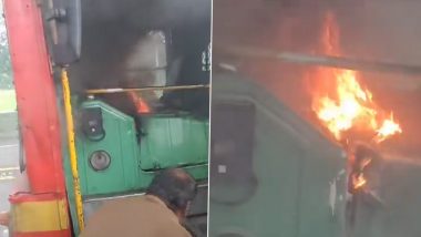 TMT Bus Fire Video: मुंबई से सटे ठाणे में यात्रियों से भरी टीएमटी बस की इंजन में लगी आग, सभी सुरक्षित