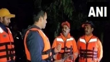 82 Stranded Tourists In Telangana Forest Rescued: तेलंगाना के जंगल में फंसे 82 पर्यटकों को बचाया गया