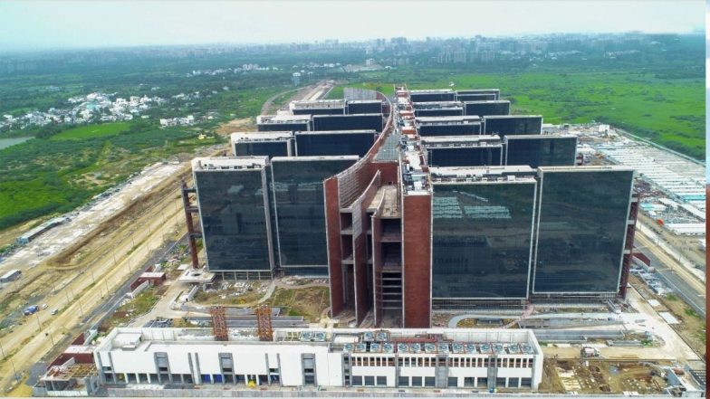 World Largest Office Video: भारत में बना विश्व का सबसे बड़ा ऑफिस, इसके आगे US का पेंटागन भी कुछ नहीं