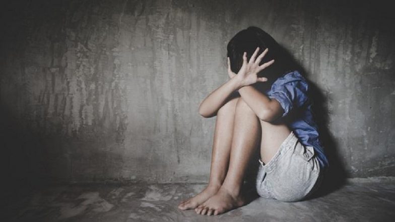 Gujarat Shocker: मोरबी में इंस्टाग्राम फ्रेंड्स ने 9वीं क्लास की लड़की को न्यूड वीडियो दिखाकर किया ब्लैकमेल, ऐंठे 70 हजार रुपए
