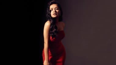 Avneet Kaur ने रेड आउटफिट पहन गिराई बिजली, एक्ट्रेस की हॉटनेस देख घायल हुए यूजर्स (View Pic)