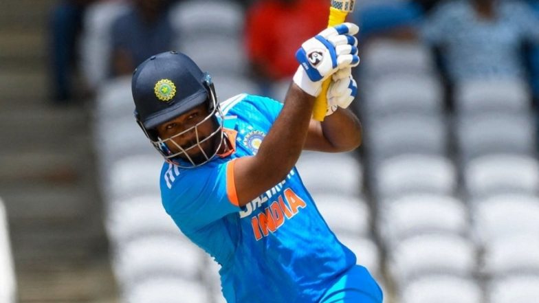 IND vs SA 2nd ODI 2023 Live Score Updates: टीम इंडिया की बल्लेबाजी लड़खड़ाई, चौथा विकेट गिरा, संजू सैमसन मात्र 12 रन बनाकर हुए आउट