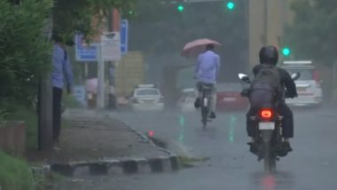 Delhi Rain: दिल्ली में कई हिस्सों में सुबह-सुबह तेज बारिश, देखें Video