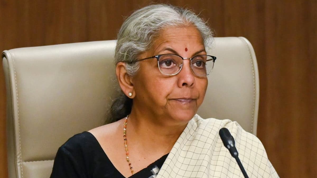 युवाओं को 2047 तक 'विकसित भारत' बनाने का प्रयास करना चाहिए: निर्मला सीतारमण