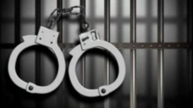 Kolkata Shocker: कोलकाता में पोती को बेचने की कोशिश में बुजुर्ग दंपति गिरफ्तार