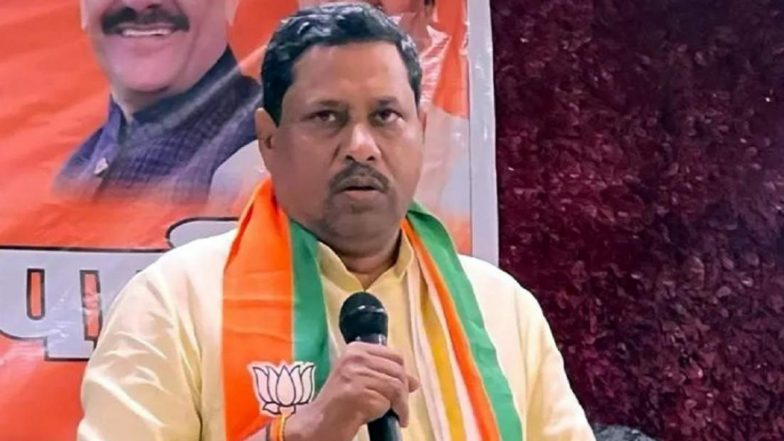Uttar Pradesh: इटावा से भाजपा सांसद रामशंकर कठेरिया को 2 साल की सजा, एमपी-एमएलए कोर्ट ने 11 साल बाद सुनाया फैसला