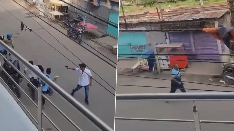 West Bengal: मिनटों में ज्वेलरी शॉप से करोड़ो लूट ले गए बदमाश, फिल्मी स्टाइल में सड़क पर हुई गोलीबारी (Watch Video)