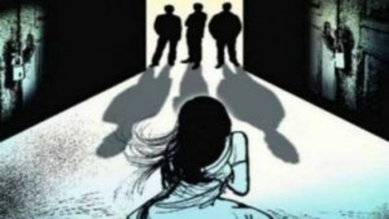 Karnataka Shocker: लड़की को लेकर भागा बेटा, गुस्साए परिवार ने लड़के की मां के कपड़े उतारे, खंभे से बांधकर पीटा