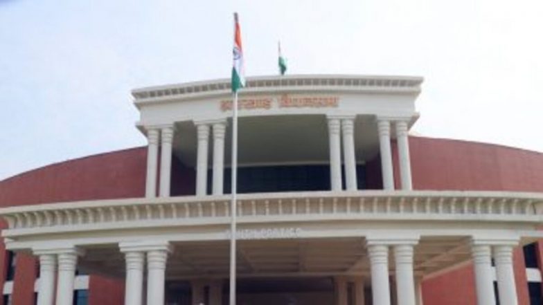 Jharkhand Assembly Adjourned After BJP MLAs Create Ruckus: झारखंड विधानसभा के अंदर हंगामा, बाहर भी भाजपा विधायकों ने किया प्रदर्शन