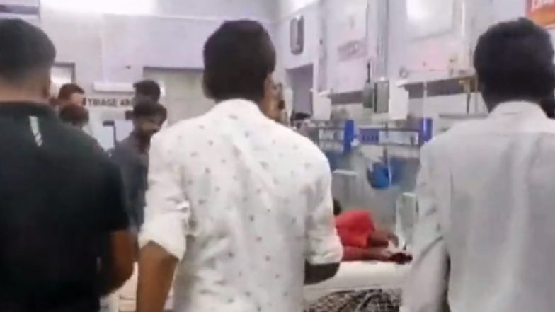 Rajasthan Road Accident: राजस्थान के बाड़मेर में बस और पिकअप वैन में भीषण टक्कर, एक की मौत; 17 जख्मी- VIDEO