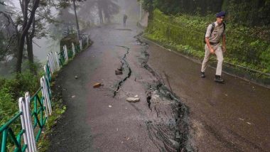 Himachal Pradesh: घरों में दरारें, धंसी हुईं सड़कें और दिलों में दहशत... शिमला से लेकर मंडी-सोलन तक बारिश से तबाही | Videos