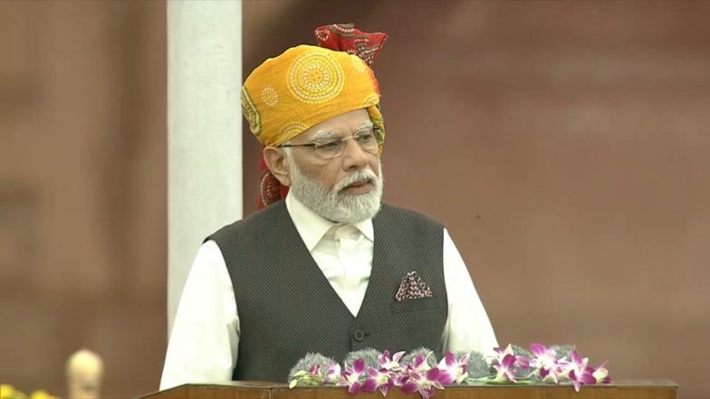 Independence Day 2023: प्रधानमंत्री नरेंद्र मोदी ने लगातार 10वीं बार लाल किले की प्राचीर से फहराया तिरंगा, प्राकृतिक आपदा का सामना करने वाले परिवारों के प्रति व्यक्त की संवेदना- Video