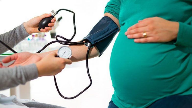 High BP in Pregnancy: प्रेगनेंसी में हाई बीपी मां-बच्चे के लिए है खतरनाक, जानें कैसे रखें कंट्रोल?