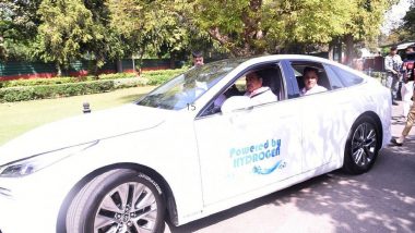 Hydrogen Car: केंद्रीय मंत्री नितिन गडकरी ने तेजस्वी यादव को टेस्टिंग के लिए दी हाइड्रोजन कार, देखें VIDEO