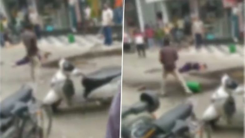 Video- Man Kills Wife In Sangrur: दिनदहाड़े बीच बाजार में पत्नी की जान के पीछे पड़ा पति, धारदार हथियार से किए कई वार