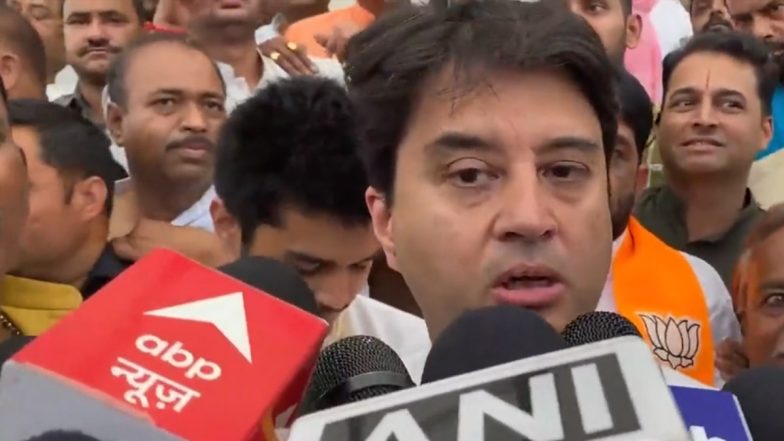 Scindia on Rahul: राहुल गांधी के बयान पर ज्योतिरादित्य सिंधिया का पलटवार, 'कुछ लोगों की मानसिकता है दूसरों को नीचा दिखाने की- VIDEO