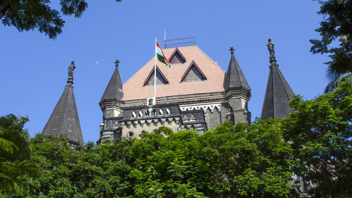 महाराष्ट्र : उच्च न्यायालय ने शिक्षा विभाग के सचिव के खिलाफ जारी किया वारंट