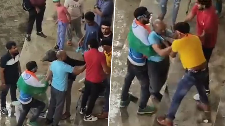 Spectators Clash At R Premadasa Stadium: एशिया कप के भारत-पाकिस्तान मैच में बारिश के दौरान आर प्रेमदासा स्टेडियम में दर्शको के बीच झड़प, देखें वायरल वीडियो