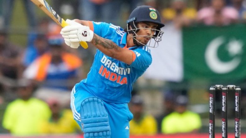 Ishan Kishan Half Century: स्टार बल्लेबाज ईशान किशन ने जड़ा ताबड़तोड़ अर्धशतक, टीम इंडिया की पारी को संभाला