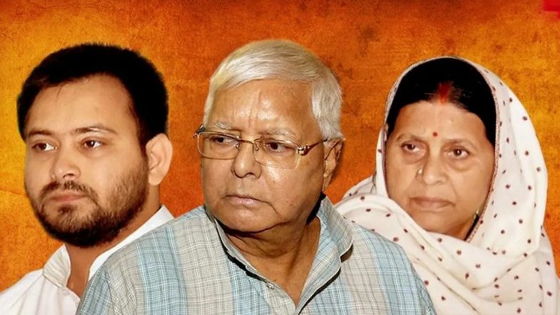 Land-For-Job Scam Case: लालू परिवार को राउज एवेन्यू कोर्ट से बड़ी राहत, पत्नी राबड़ी, दोनों बेटी हेमा, मीसा को अगली सुनवाई तक मिली अंतरिम जमानत- VIDEO