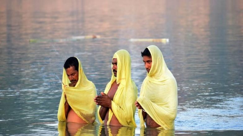 Shradh Paksh 2023: श्राद्ध पक्ष में क्यों नहीं होते शुभ-कार्य एवं नई वस्तुओं की खरीदारी? जानें क्या कहता है गरुड़ पुराण?