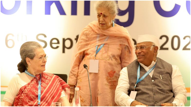 CWC Meeting: पांच राज्यों में होने वाले विधानसभा चुनाव को लेकर हैदराबाद में सीडब्ल्यूसी की बैठक, सोनिया, राहुल, खड़गे समेत ये नेता मौजूद -VIDEO