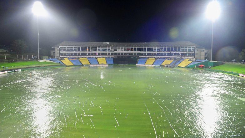 IND vs PAK, Colombo Pitch & Weather Report: कल कोलंबो में एशिया कप के सुपर 4 भारत- पाकिस्तान हाई-वोल्टेज मुकाबले में बारिश निभाएंगी महत्वपूर्ण रोल, मैच से पहले जानें आर. प्रेमदासा स्टेडियम में मौसम और पिच का मिजाज
