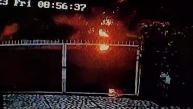 Ghaziabad: इंदिरापुरम में घर पर गिरी बिजली, नाबालिग लड़की की मौत, खौफनाक लम्हे का वीडियो हुआ वायरल