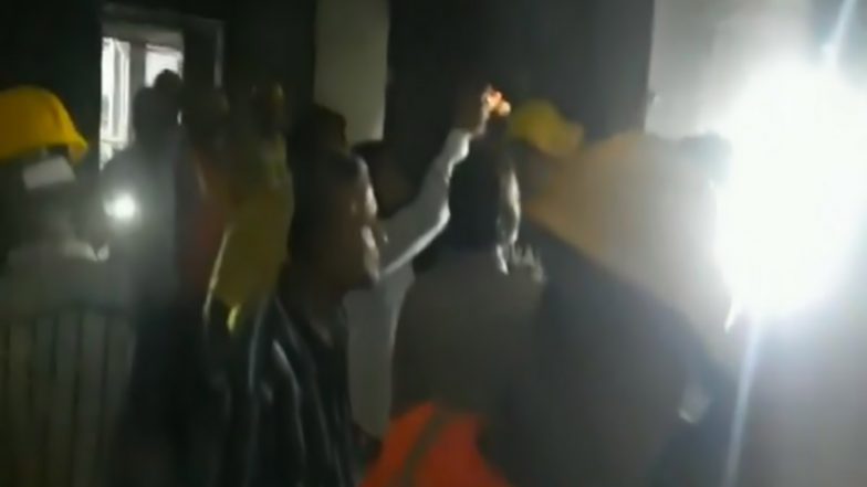 Thane Lift Collapse Update: मुंबई से सटे ठाणे में सर्विस लिफ्ट हादसा, मरने वालों की संख्या बढ़कर 7 हुई