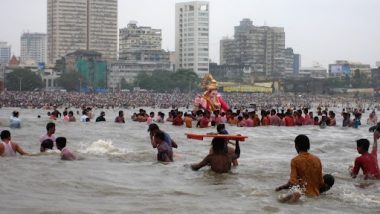 हैदराबाद में गणेश उत्सव के समापन पर भगवान विनायक की प्रतिमाओं का विसर्जन जारी