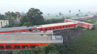 Bihar Train Derailment Video: बिहार के बक्सर में ट्रैन हादसा, पटरी से उत्तरी 21 बोगियां; 4 लोगों की मौत, कई घायल