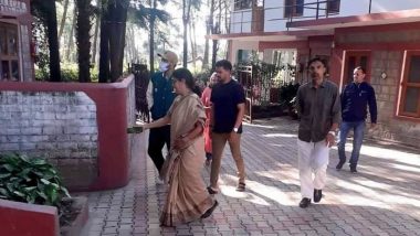 Virat Kohli Visits Chinmaya Tapovan Ashram: धर्मशाला में फुर्सत के पल में चिन्मय तपोवन आश्रम पहुंचें भारतीय क्रिकेट टीम के पूर्व कप्तान विराट कोहली