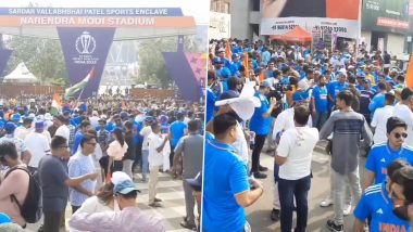 Video- Crowd Gathered Outside Narendra Modi Stadium: भारत-पाकिस्तान विश्व कप मैच से पहले नरेंद्र मोदी स्टेडियम के बाहर उमड़ी भीड़, फैंस में दिखा उत्साह