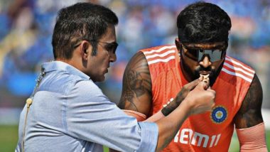 Video- Hardik Celebrating His Birthday With Gambhir: IND vs AFG वनडे विश्व कप मैच के दौरान हार्दिक पंड्या ने मैदान पर मनाया जन्मदिन, देखें वीडियो