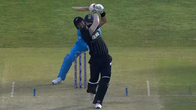 Daryl Mitchell Half Century: रचिन रवींद्र के बाद डेरिल मिशेल ने ठोका अर्धशतक, टीम इंडिया को तीसरे विकेट की तलाश