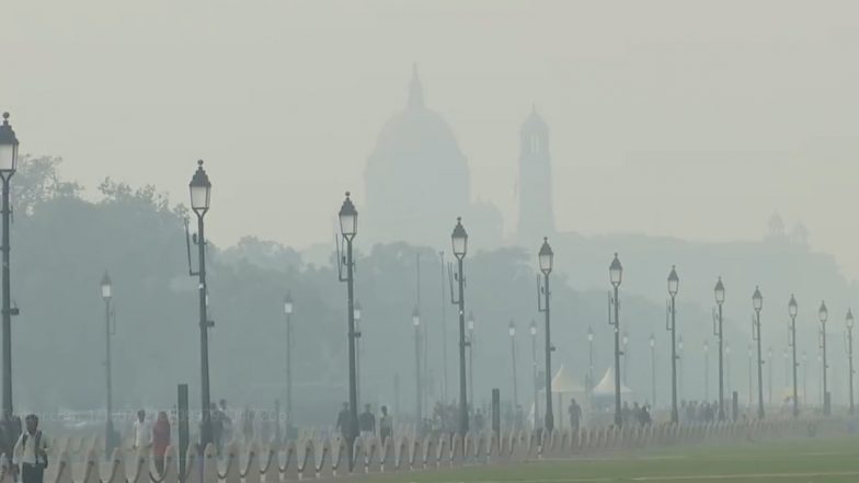 Delhi Air Quality: दिल्ली की हवा हुई और जहरीली, वायु गुणवत्ता 'बहुत खराब' श्रेणी में पहुंची
