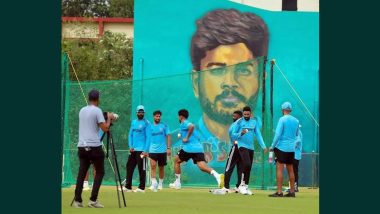 Team India Practices In Front of Sanju Samson: तिरुवनंतपुरम में संजू सैमसन के सामने अभ्यास करते दिखे भारतीय क्रिकेट टीम, वायरल तस्वीर में देखें क्या है सच्चाई?