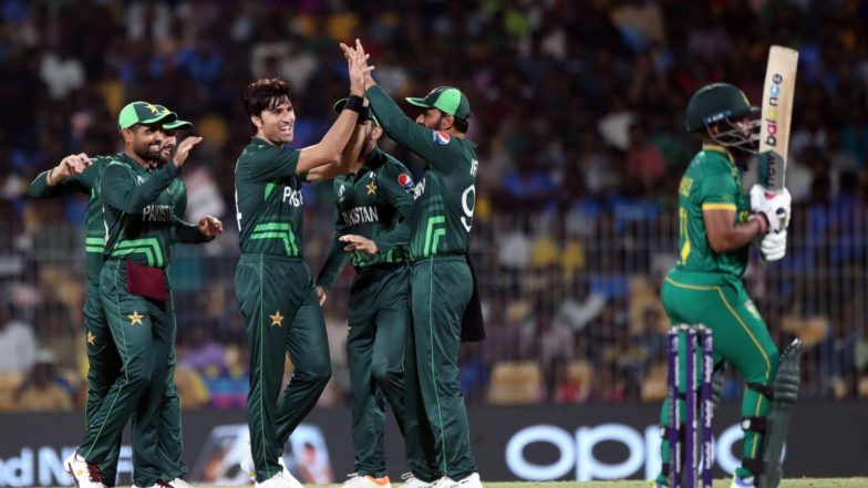 ENG vs PAK, World Cup 2023 Live Score Update: इंग्लैंड की टीम को लगा छठवां झटका, जोस बटलर लौटे पवेलियन