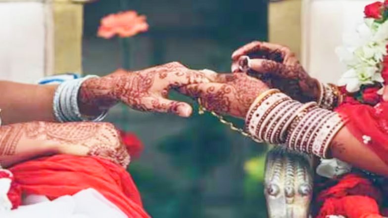 Same-Sex Marriage: जालंधर में 2 लड़कियों ने आपस में की शादी, पंजाब-हरियाणा HC ने सुरक्षा करने का दिया आदेश