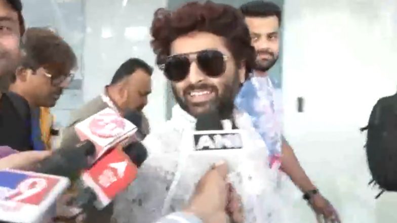 IND vs PAK World Cup 2023: भारत-पाकिस्तान मैच से पहले सिंगर अरिजीत सिंह पहुंचे अहमदाबाद, करेंगे परफॉर्म- VIDEO