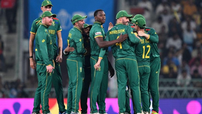 NZ vs SA, World Cup 2023 Live Score Update: न्यूजीलैंड की आधी टीम लौटी पवेलियन, डेरिल मिशेल को केशव महाराज ने किया आउट