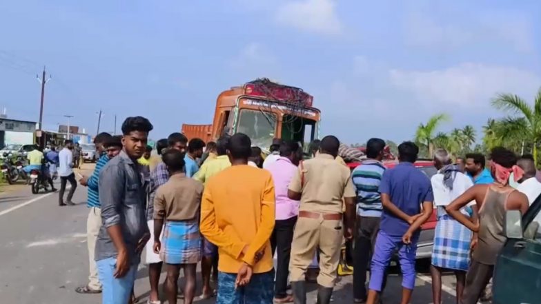 Tamil Nadu Road Accident: तमिलनाडु में भीषण सड़क हादसा, कार और लॉरी की टक्कर में 7 लोगों की मौत, देखें वीडियो