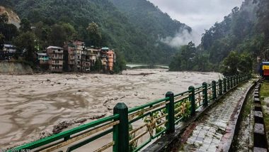 Sikkim Flood: 22 जवानों का अब भी पता नहीं, कुल 102 लोग लापता, भारतीय सेना ने जारी किया हेल्पलाइन नंबर