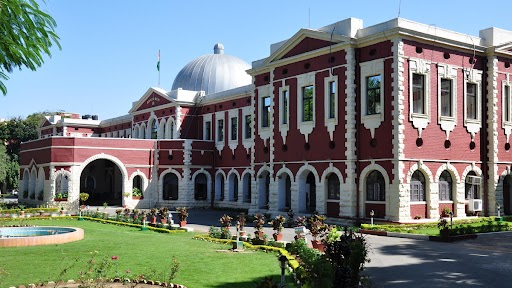 HC on Jharkhand Teachers Recruitment: झारखंड HC का बड़ा फैसला, राज्य में 26 हजार सहायक शिक्षकों की नियुक्ति पर लगी रोक हटाई
