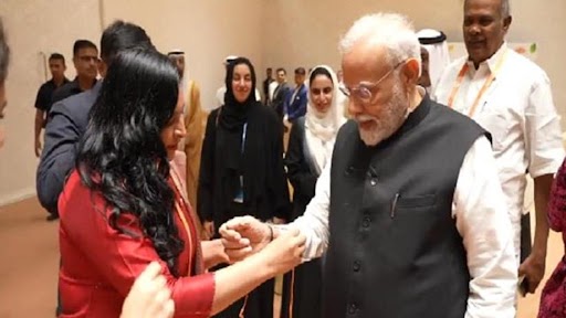 प्रधानमंत्री मोदी के हाथ पर मेक्सिको की सीनेट की अध्यक्ष ने राखी बांधी, बनाया भाई-बहन का रिश्ता
