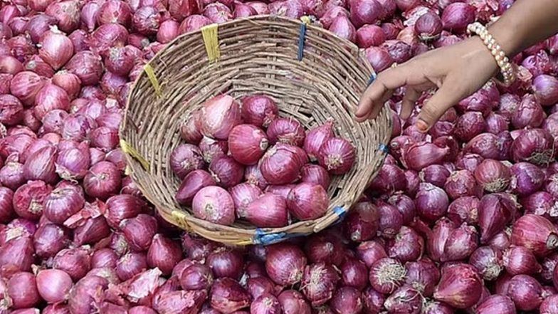 Onion Price: बढ़ी हुई कीमतों के बीच यहां बिक रहा है 25 रुपये किलो प्याज, सरकार के इस प्लान से मिलेगी राहत