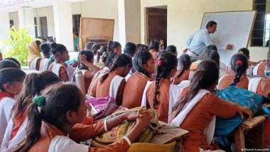 बिहार: स्कूलों में बच्चों के नाम काटे जाने से किसको होगा फायदा