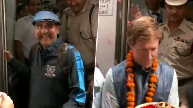 VIDEO: पूर्व क्रिकेटर जोंटी रोड्स और सैयद किरमानी ने वंदे भारत एक्सप्रेस से की यात्रा, स्टेशन पर उतारी गई आरती